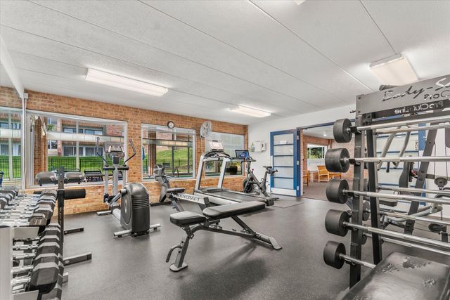 1235 S Maple Road 302, Ann Arbor, MI 48103