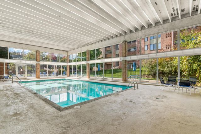 1235 S Maple Road 302, Ann Arbor, MI 48103