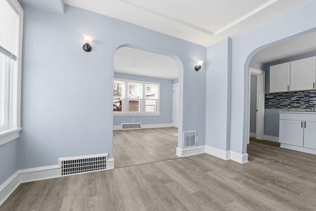 5257 N 34th STREET, Milwaukee, WI 53209