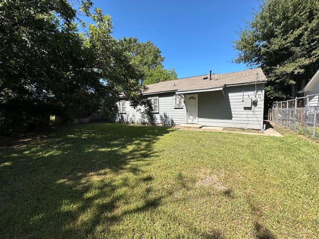 10313 Chesterfield Drive, Houston, TX 77051