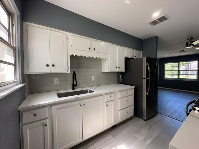 10313 Chesterfield Drive, Houston, TX 77051