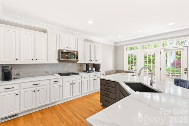 13633 Glen Abbey Drive, Charlotte, NC 28278