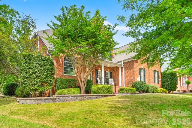 13633 Glen Abbey Drive, Charlotte, NC 28278