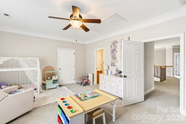 13633 Glen Abbey Drive, Charlotte, NC 28278