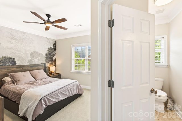 13633 Glen Abbey Drive, Charlotte, NC 28278