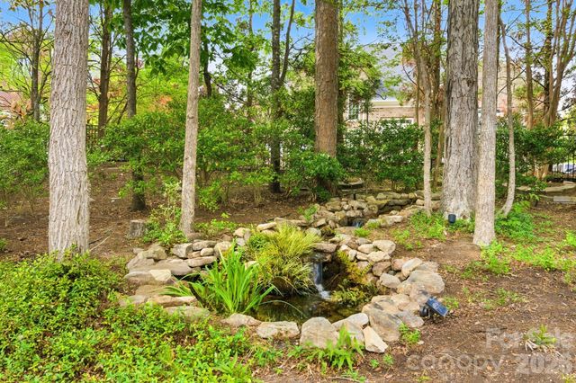 13633 Glen Abbey Drive, Charlotte, NC 28278