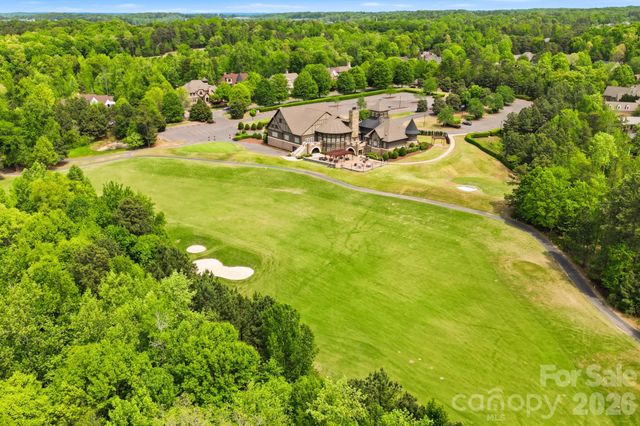 13633 Glen Abbey Drive, Charlotte, NC 28278