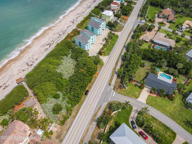 201 Woody Circle W, Melbourne Beach, FL 32951