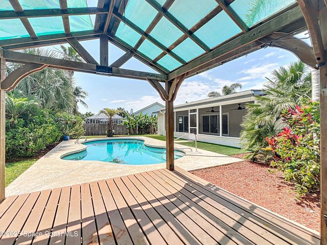 201 Woody Circle W, Melbourne Beach, FL 32951