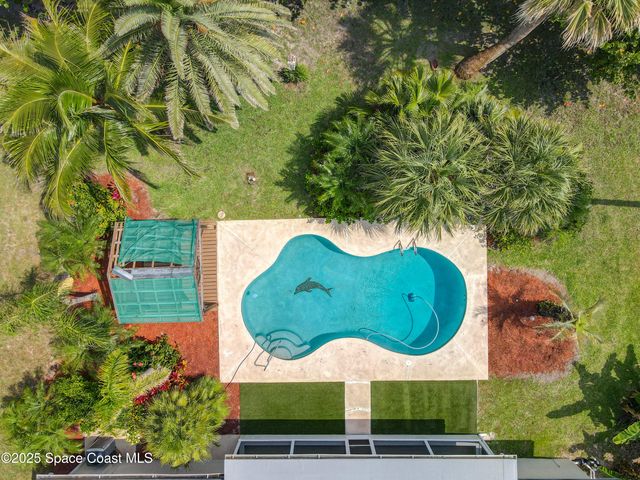 201 Woody Circle W, Melbourne Beach, FL 32951