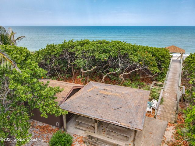 201 Woody Circle W, Melbourne Beach, FL 32951