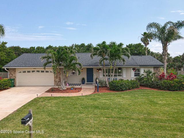 201 Woody Circle W, Melbourne Beach, FL 32951