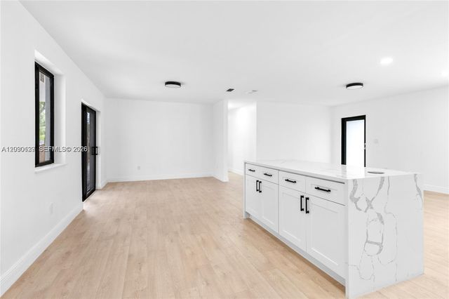 14171 SW 37th Court, Davie, FL 33330