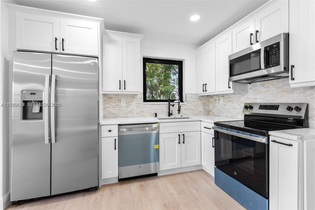 14171 SW 37th Court, Davie, FL 33330