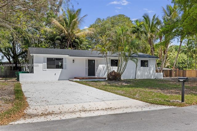 14171 SW 37th Court, Davie, FL 33330