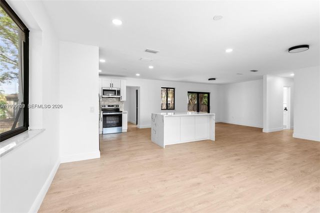 14171 SW 37th Court, Davie, FL 33330