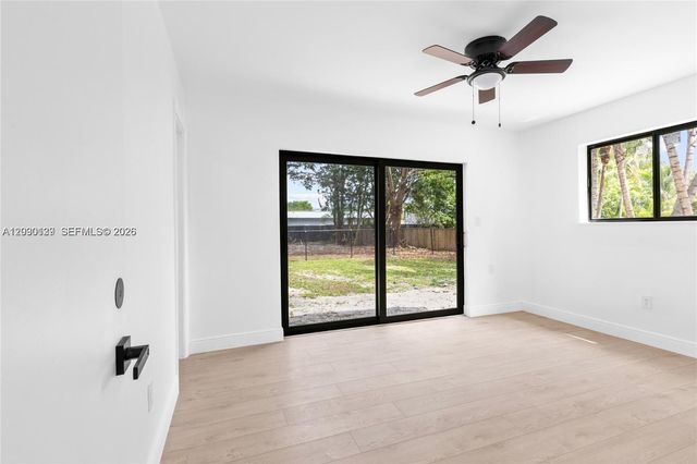 14171 SW 37th Court, Davie, FL 33330