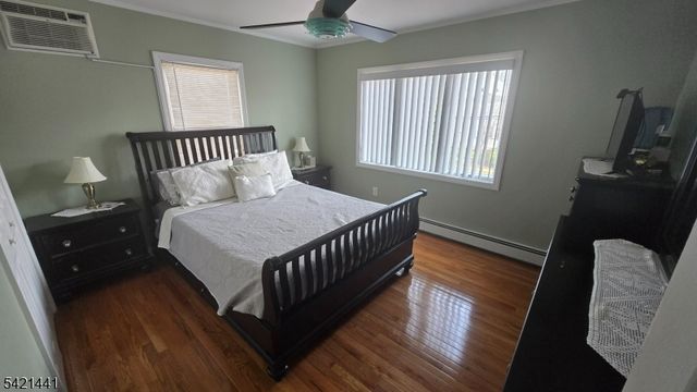 206 E Clay Ave, Roselle Park Boro, NJ 07204
