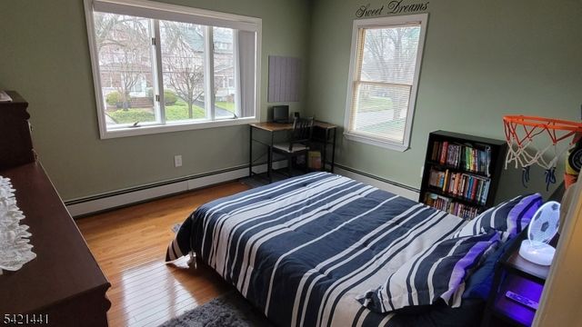 206 E Clay Ave, Roselle Park Boro, NJ 07204