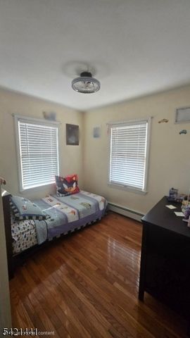 206 E Clay Ave, Roselle Park Boro, NJ 07204
