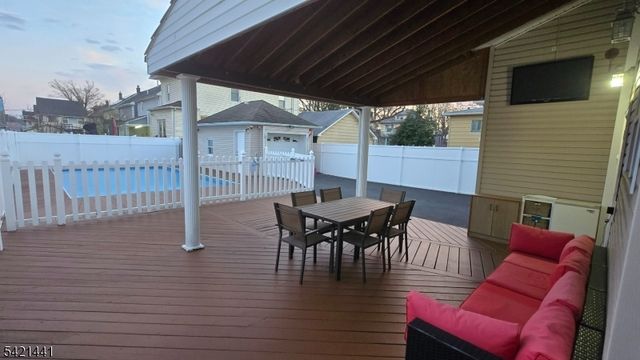 206 E Clay Ave, Roselle Park Boro, NJ 07204