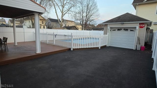 206 E Clay Ave, Roselle Park Boro, NJ 07204