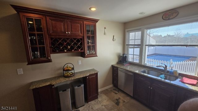 206 E Clay Ave, Roselle Park Boro, NJ 07204