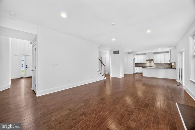 99 CAROLINE DR, Collegeville, PA 19426
