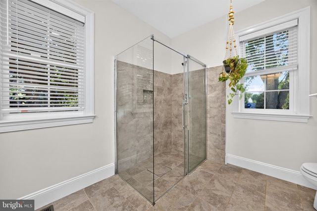 99 CAROLINE DR, Collegeville, PA 19426