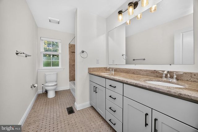 99 CAROLINE DR, Collegeville, PA 19426