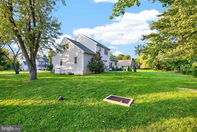 99 CAROLINE DR, Collegeville, PA 19426