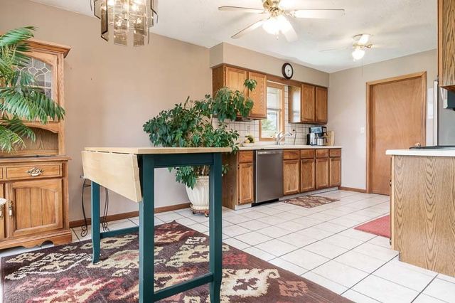 6159 UPPER RIDGE Way, Roscoe, IL 61073