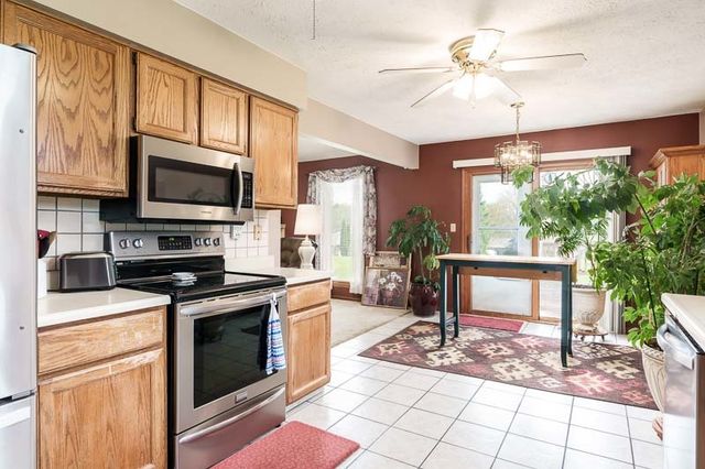 6159 UPPER RIDGE Way, Roscoe, IL 61073