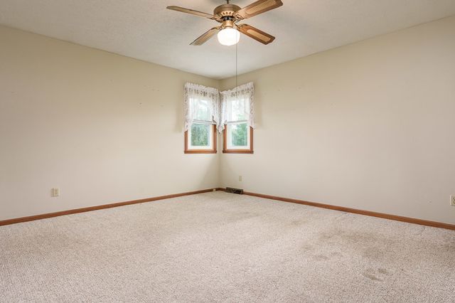 6159 UPPER RIDGE Way, Roscoe, IL 61073