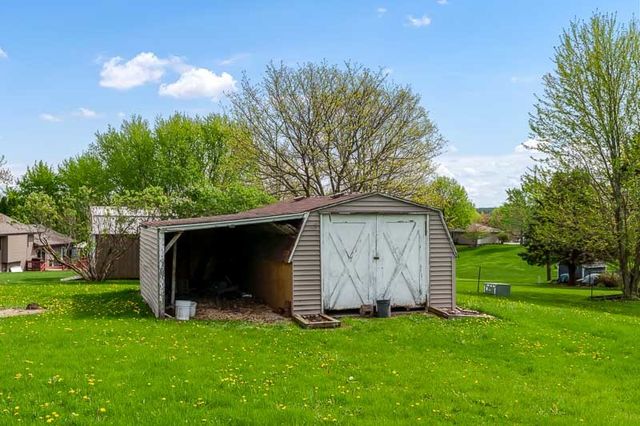 6159 UPPER RIDGE Way, Roscoe, IL 61073