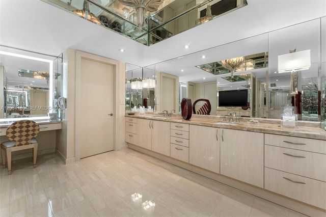 430 Grand Bay Drive 1103, Key Biscayne, FL 33149