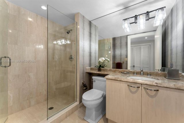 430 Grand Bay Drive 1103, Key Biscayne, FL 33149