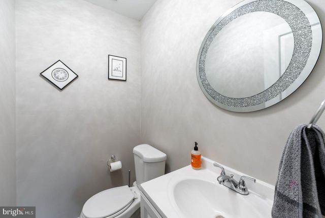 292 HOLLOW BRANCH LN, Yardley, PA 19067