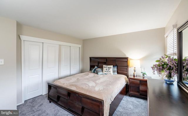 292 HOLLOW BRANCH LN, Yardley, PA 19067