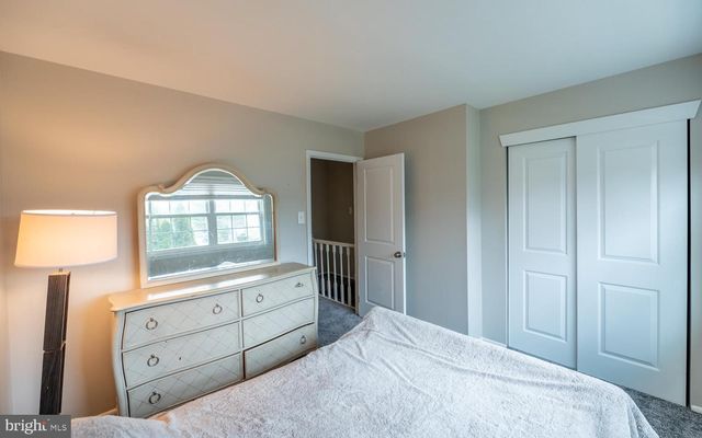 292 HOLLOW BRANCH LN, Yardley, PA 19067