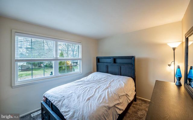 292 HOLLOW BRANCH LN, Yardley, PA 19067