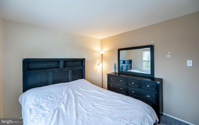 292 HOLLOW BRANCH LN, Yardley, PA 19067