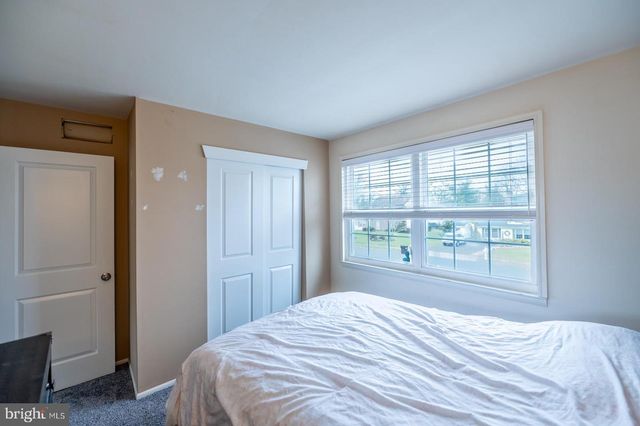 292 HOLLOW BRANCH LN, Yardley, PA 19067