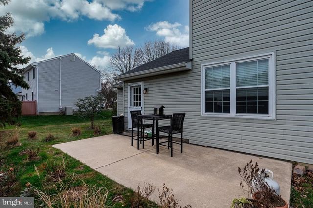 292 HOLLOW BRANCH LN, Yardley, PA 19067