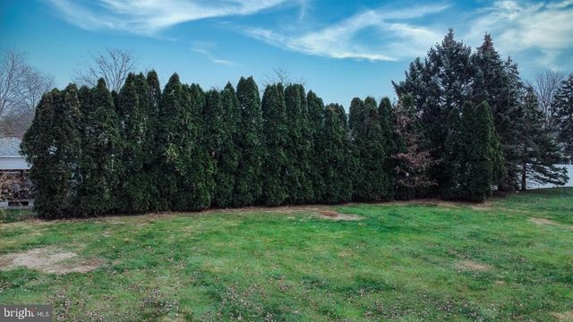 292 HOLLOW BRANCH LN, Yardley, PA 19067