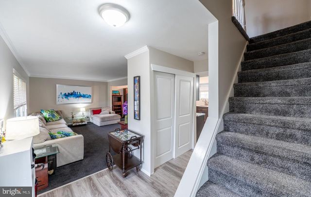 292 HOLLOW BRANCH LN, Yardley, PA 19067