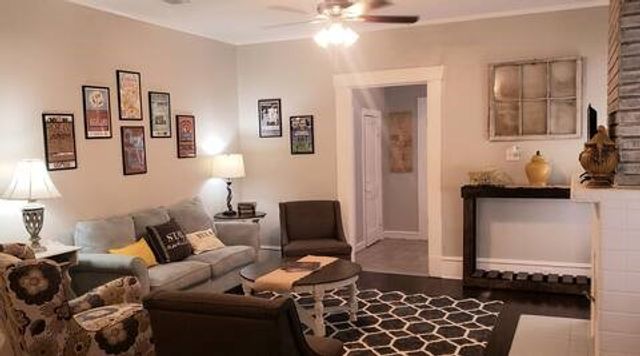 400 Washington Street, Shreveport, LA 71104