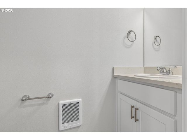 9251 E Burnside St, Portland, OR 97216