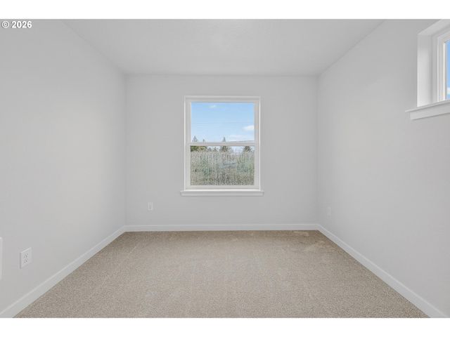 9251 E Burnside St, Portland, OR 97216