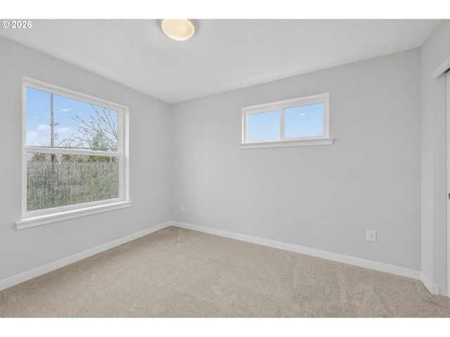 9251 E Burnside St, Portland, OR 97216